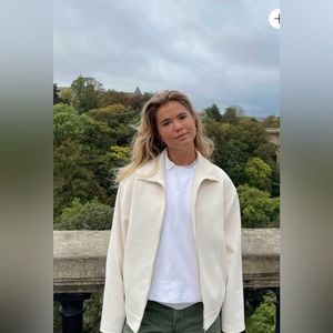 Djerf Avenue cream first choice jacket